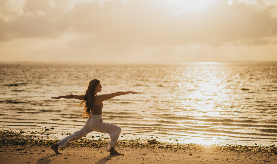 Muscle strengthening on the beach - Veranda Resorts