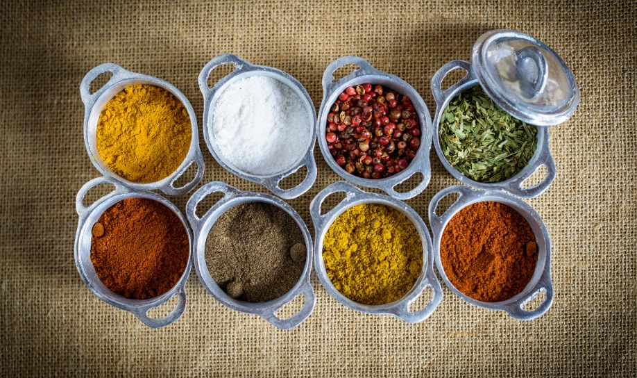 Mauritian spices for making chicken curry