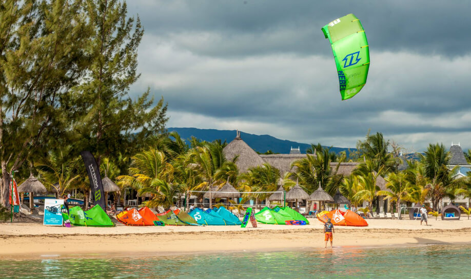 Kitesurf lesson at C Beach Club, Bel Ombre in Mauritius