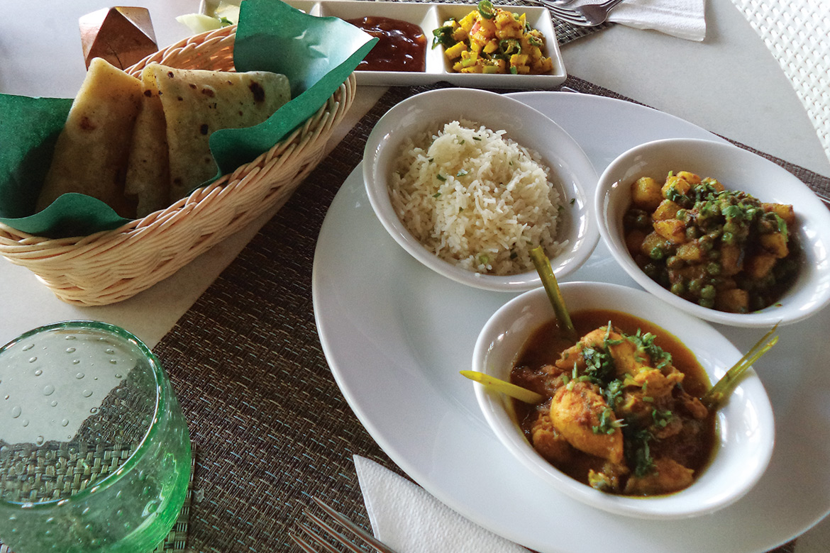 Curry de poulet et de legumes