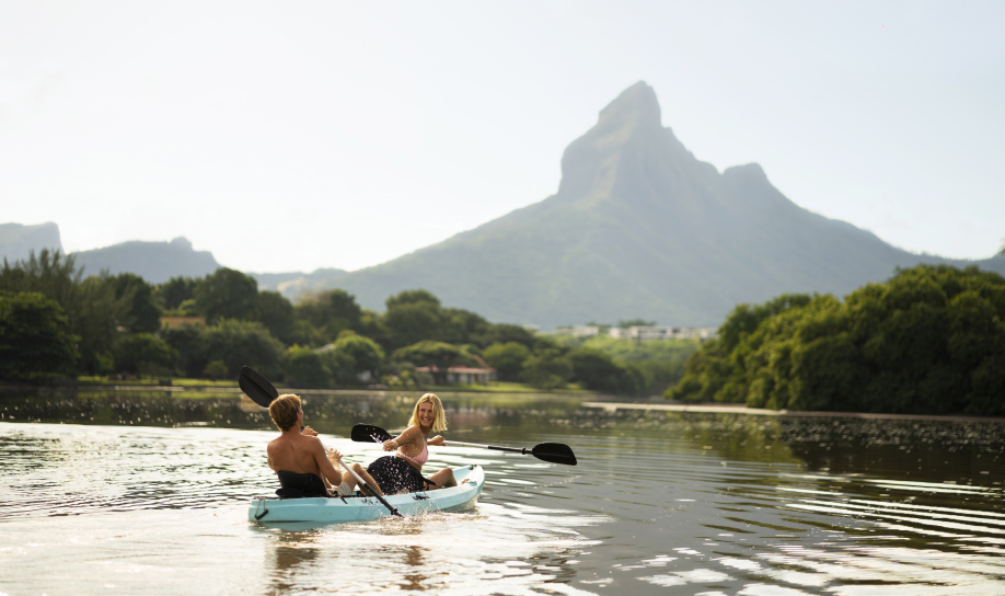 Kayaking in the tamarin river