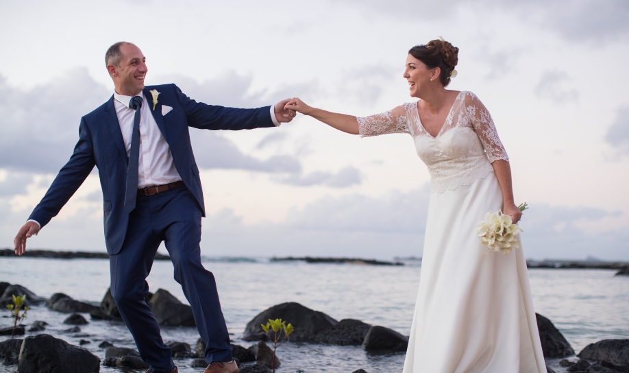Couple enjoying an idyllic photo session at Veranda Resort
