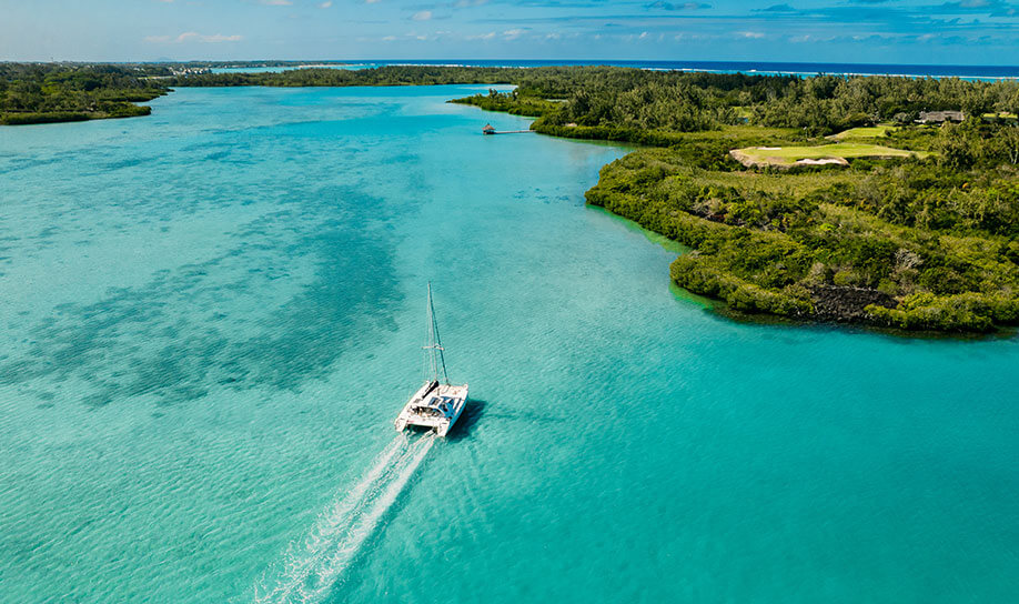 Boat Trips to Ile aux Cerfs
