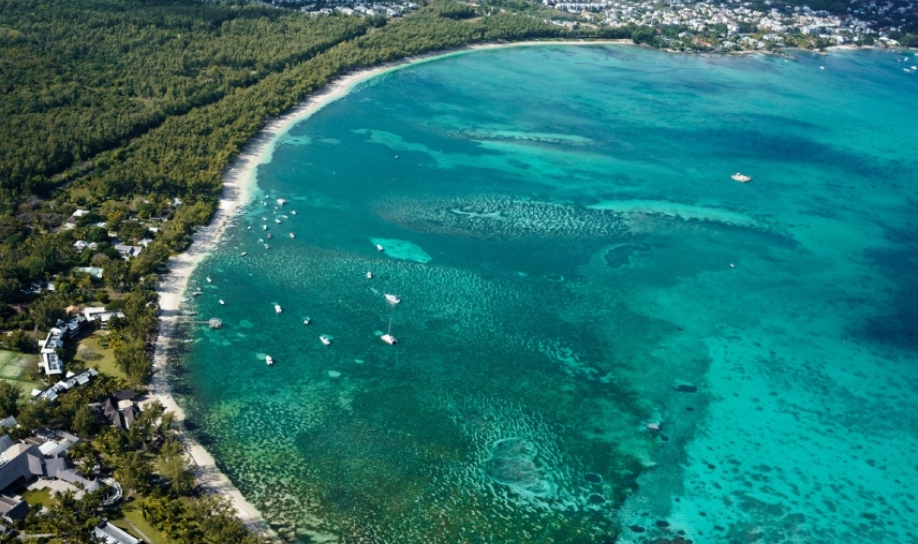mont choisy beach
