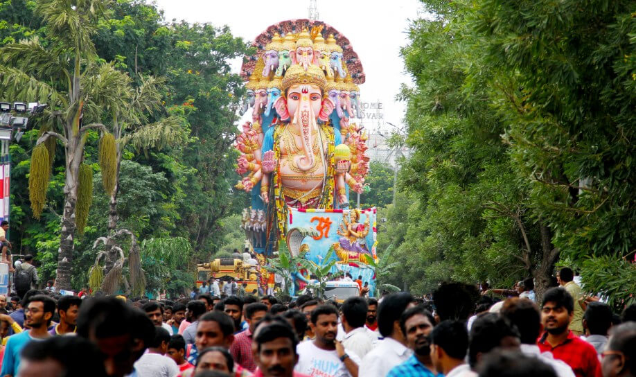 Mauritian culture is a harmonious blend of Creole, Indian, African, Chinese and French influences and this cultural mosaic is most visible during festivals.