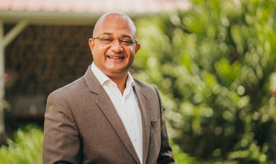 Interview with Vikram Gajeelee, Manager of Veranda Pointe aux Biches Hotel