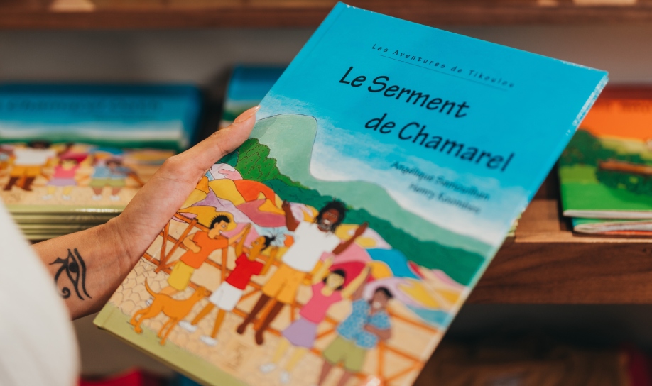 Livre Tikoulou pour les jeunes à la découverte de l’univers de Chamarel