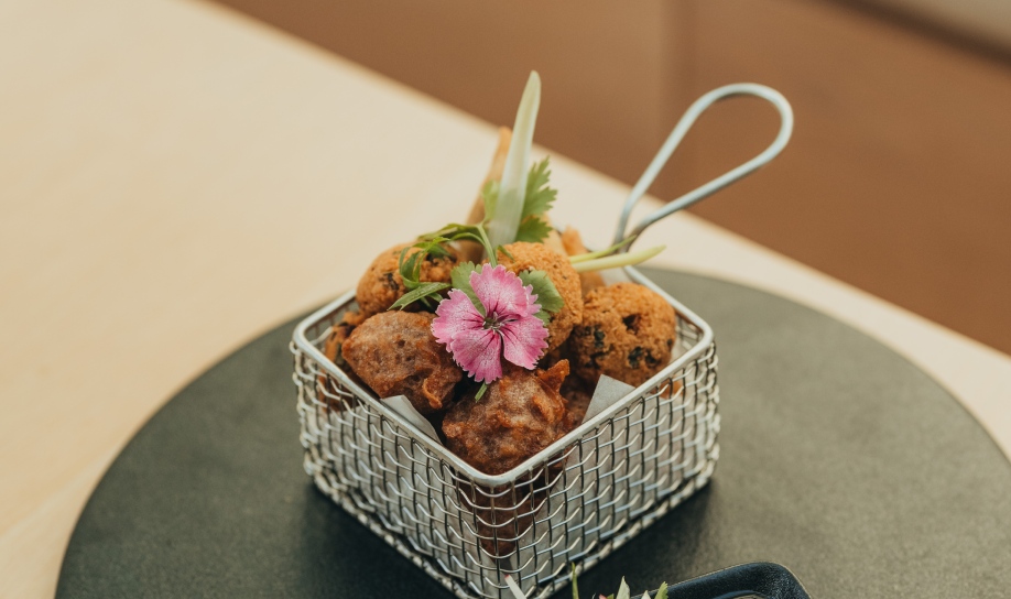 Gato piment, street food populaire à l’île Maurice